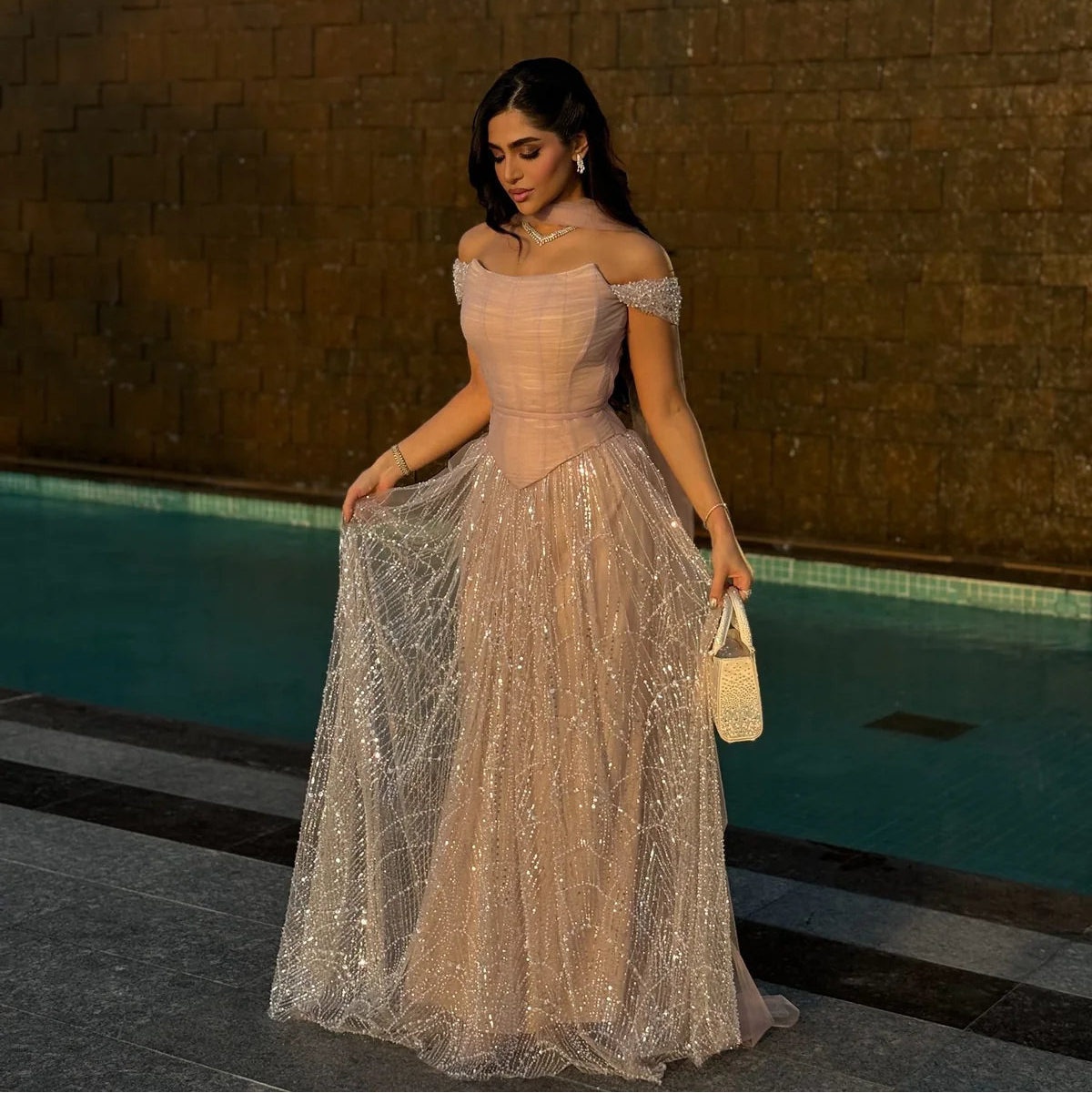 Robe de soirée en perles et tulle délicat