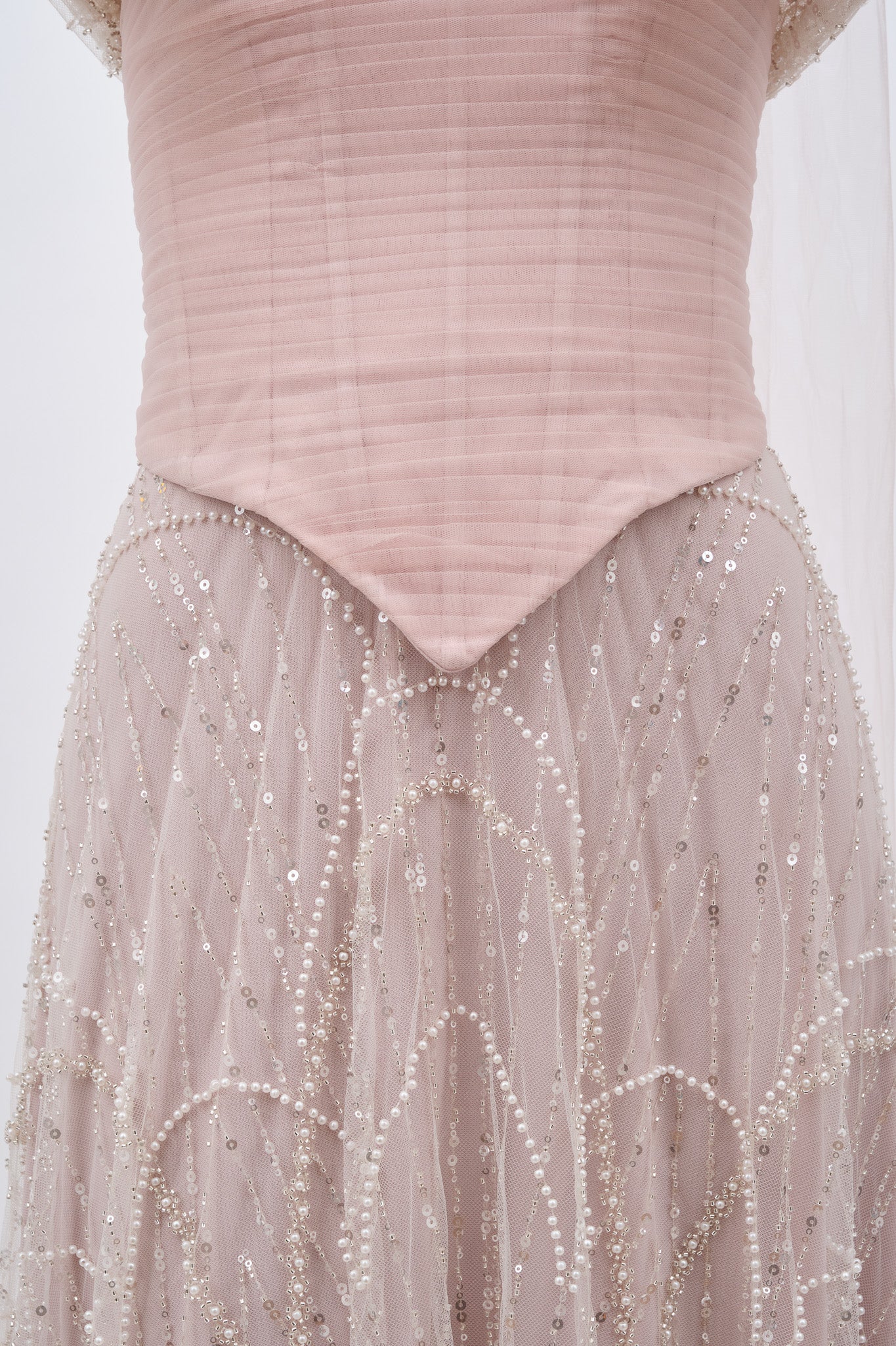 Robe de soirée en perles et tulle délicat