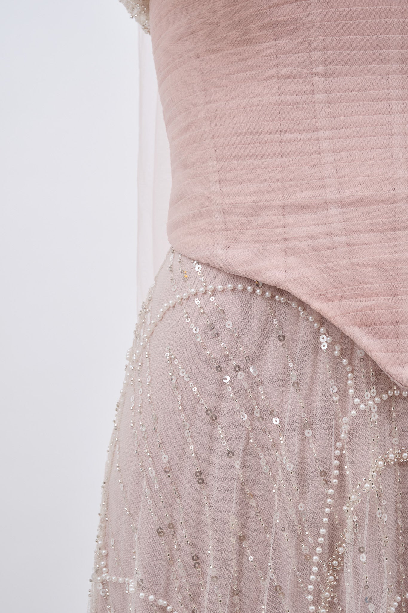 Robe de soirée en perles et tulle délicat