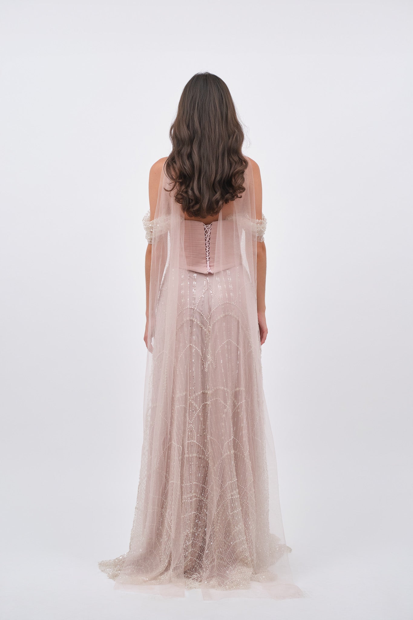 Robe de soirée en perles et tulle délicat