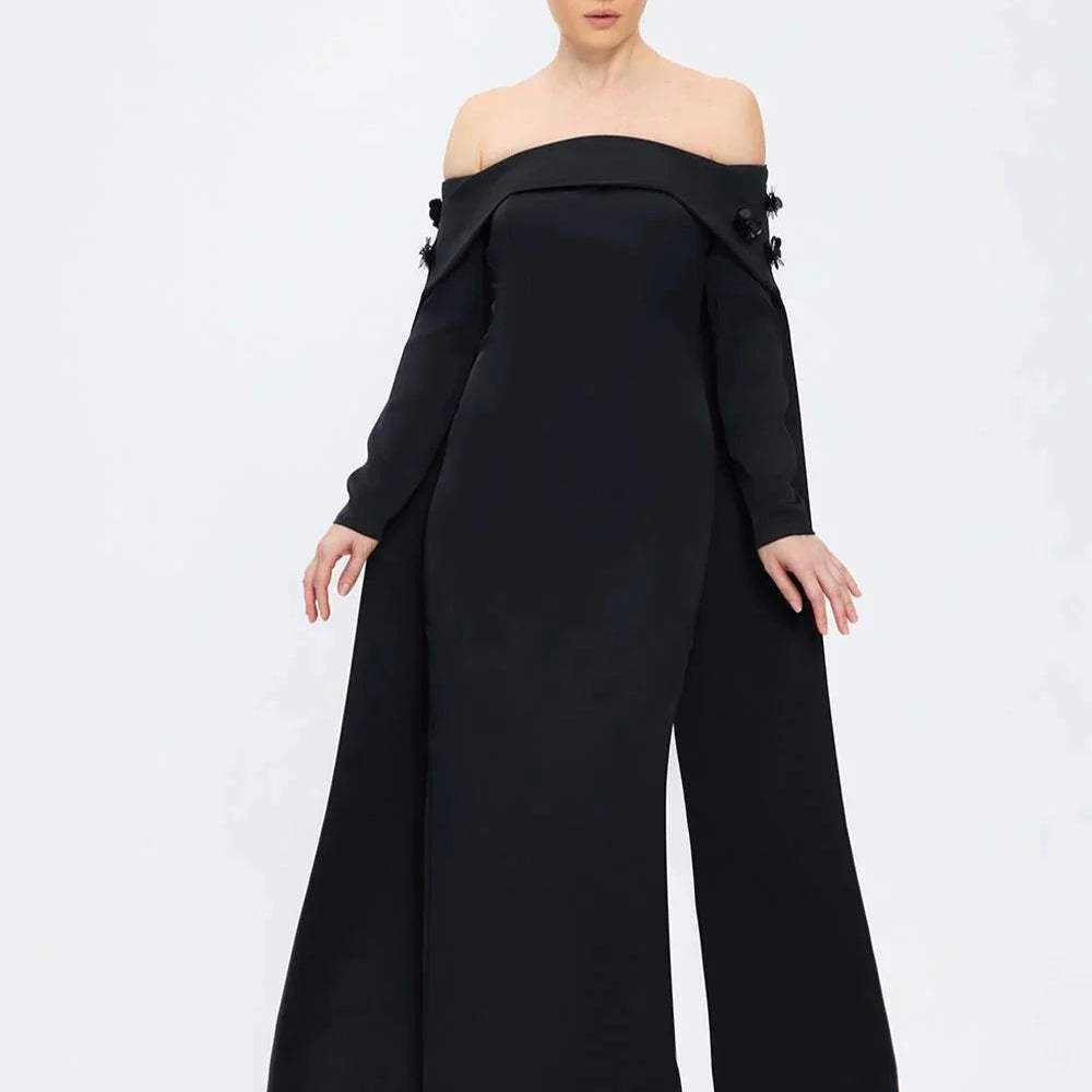 Robe avec manches longues et détails floraux