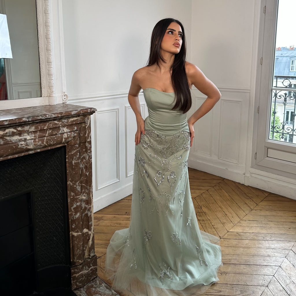 Robe Bustier Élégante avec Broderies