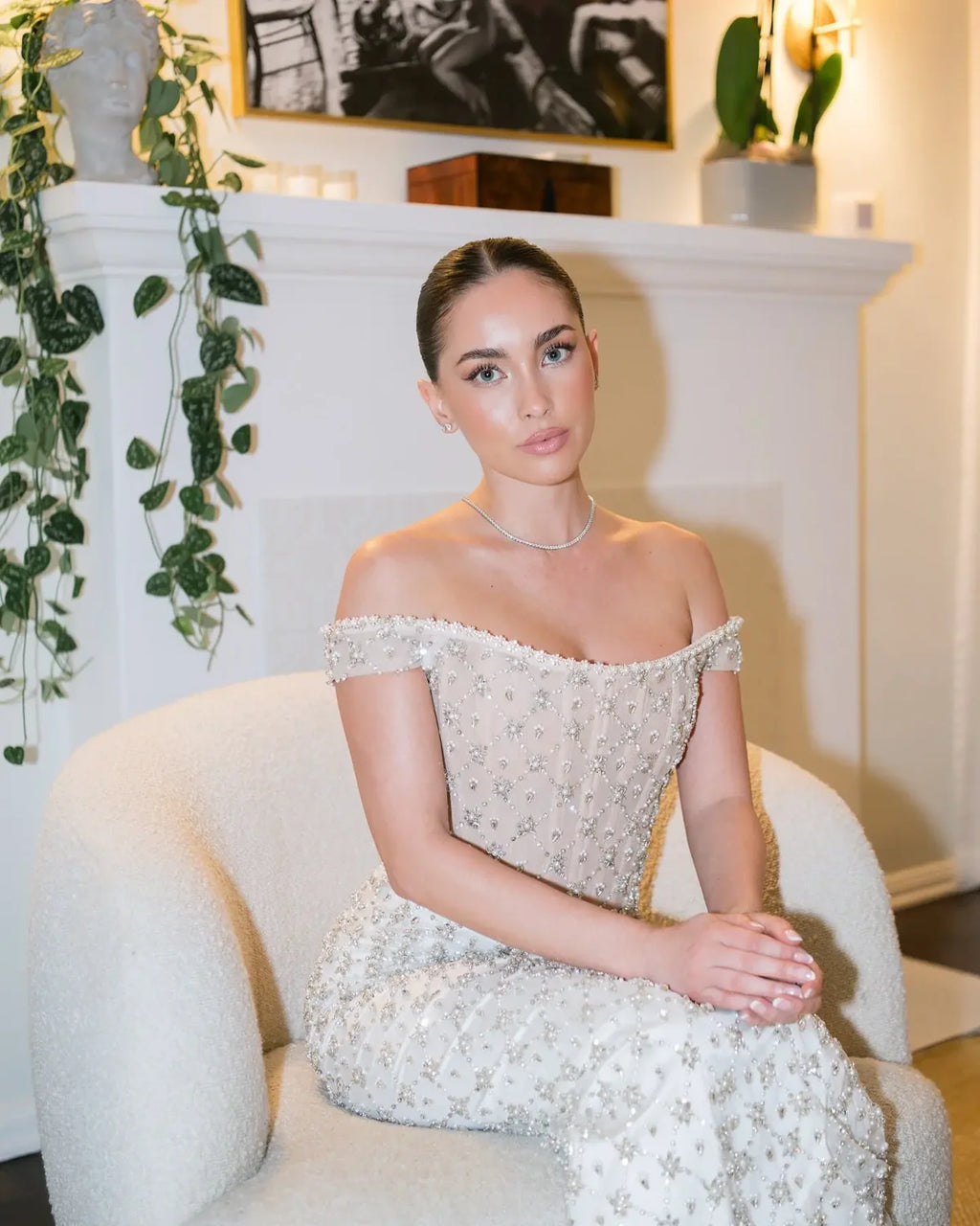 Robe brodée manche tombante