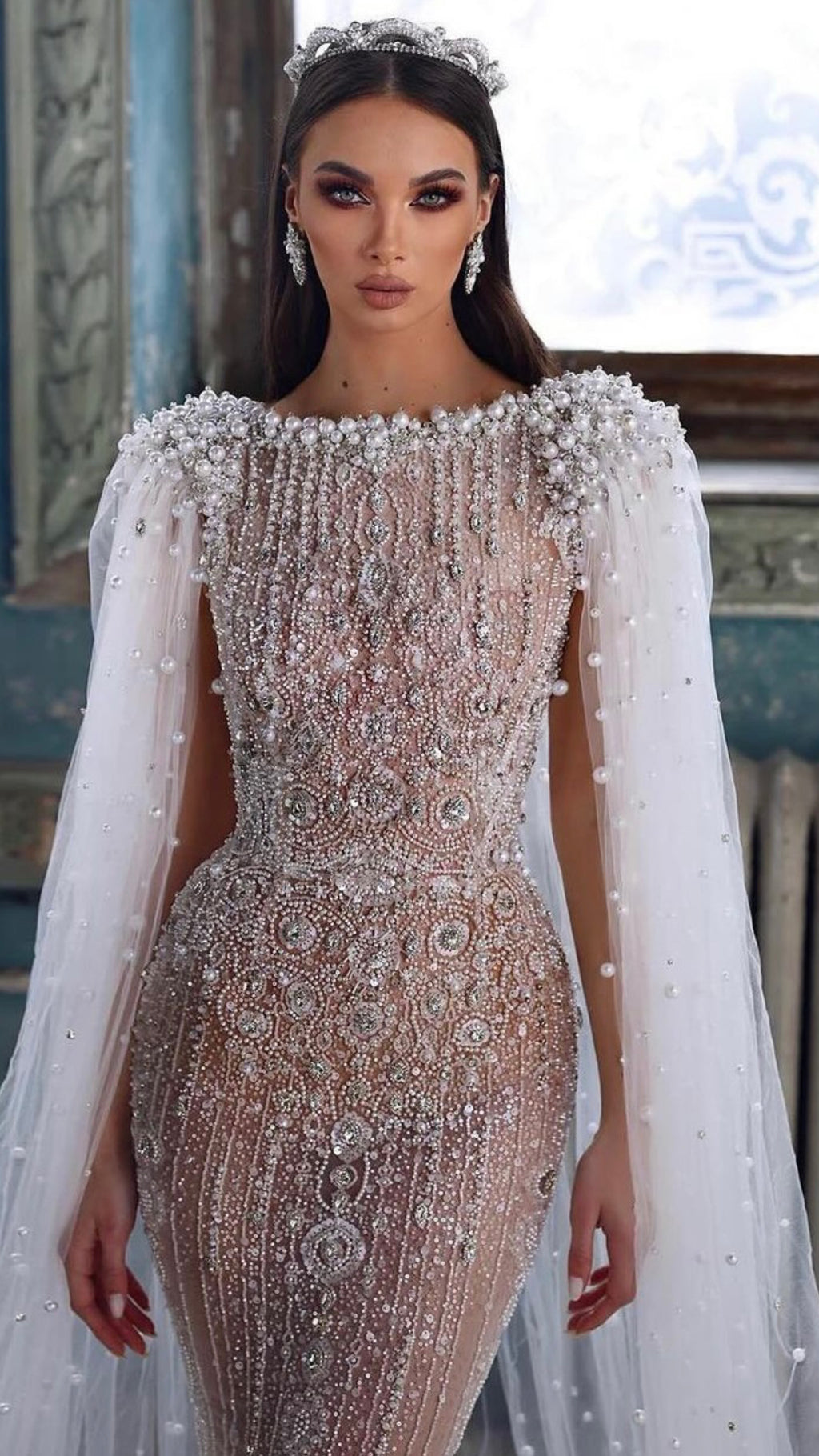 Robe en Tulle Blanc avec Perles et Broderies