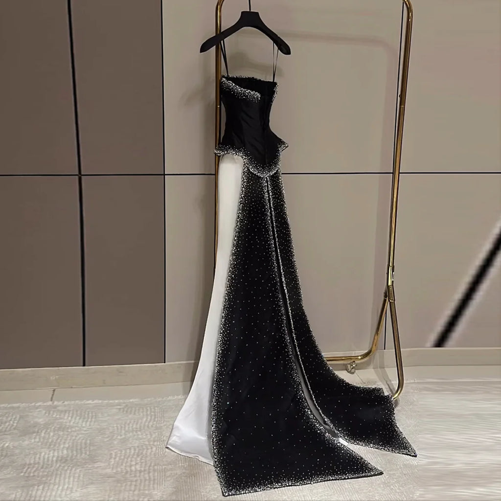 Robe bustier cape