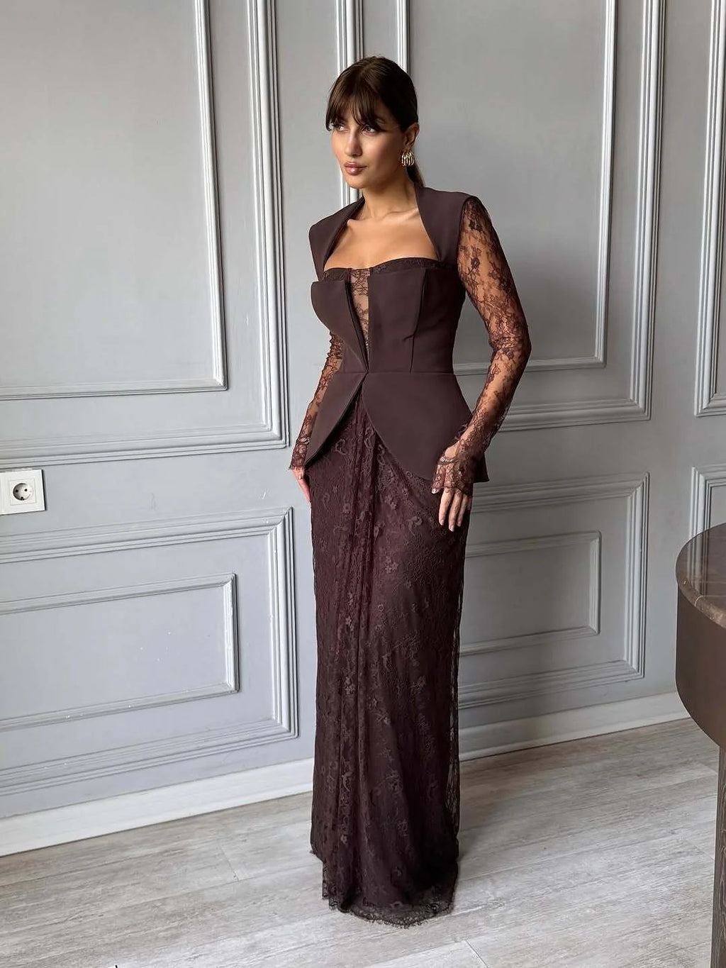 Robe chocolat dentelle