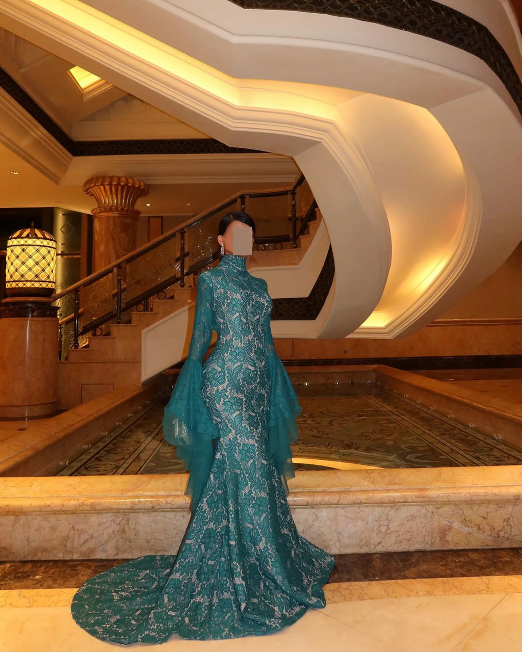 Robe sirène dentelle verte