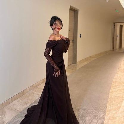 Robe de soirée en mousseline de soie manches en dentelle