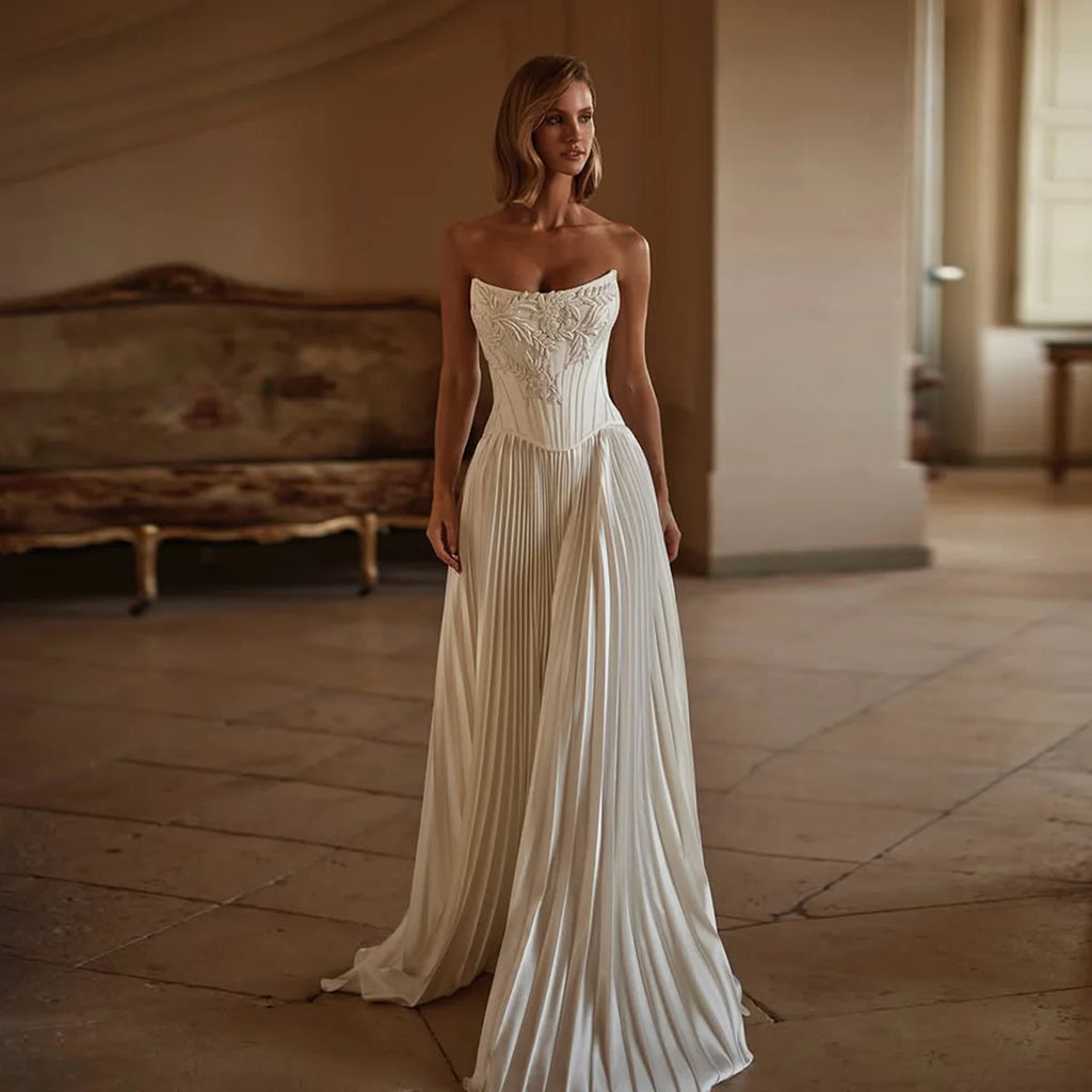 Robe bride brodée en satin