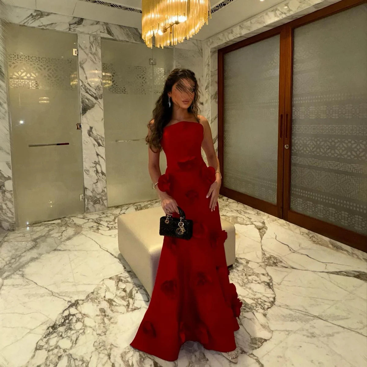 Robe rouge fleur 3D