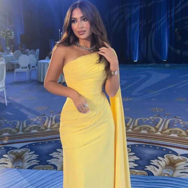 Robe Jaune Drapée à Épaules Détachées