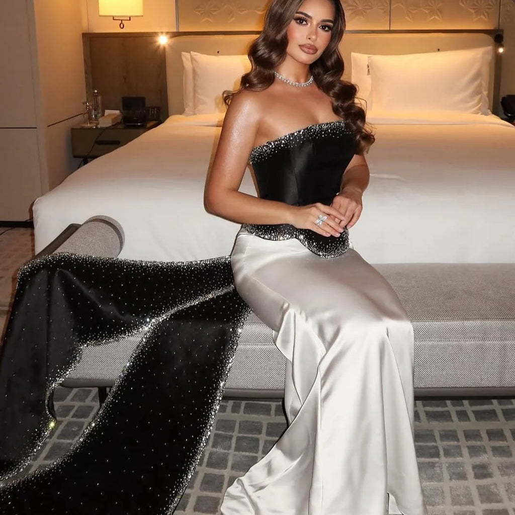 Robe bustier cape