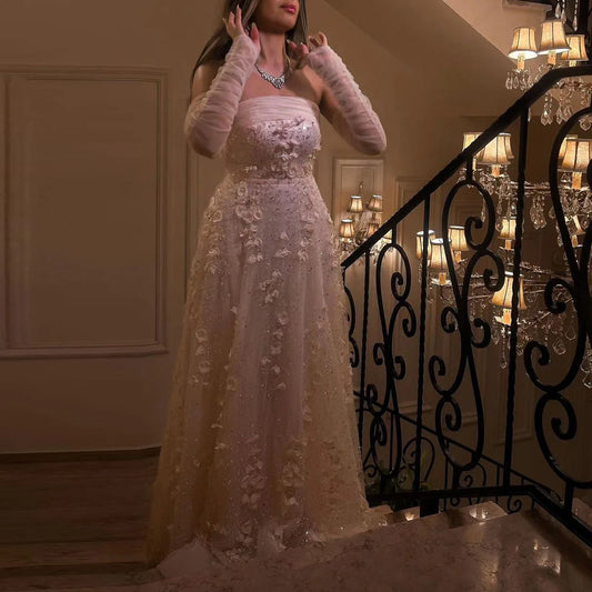 Robe de soirée en tulle et broderie florale