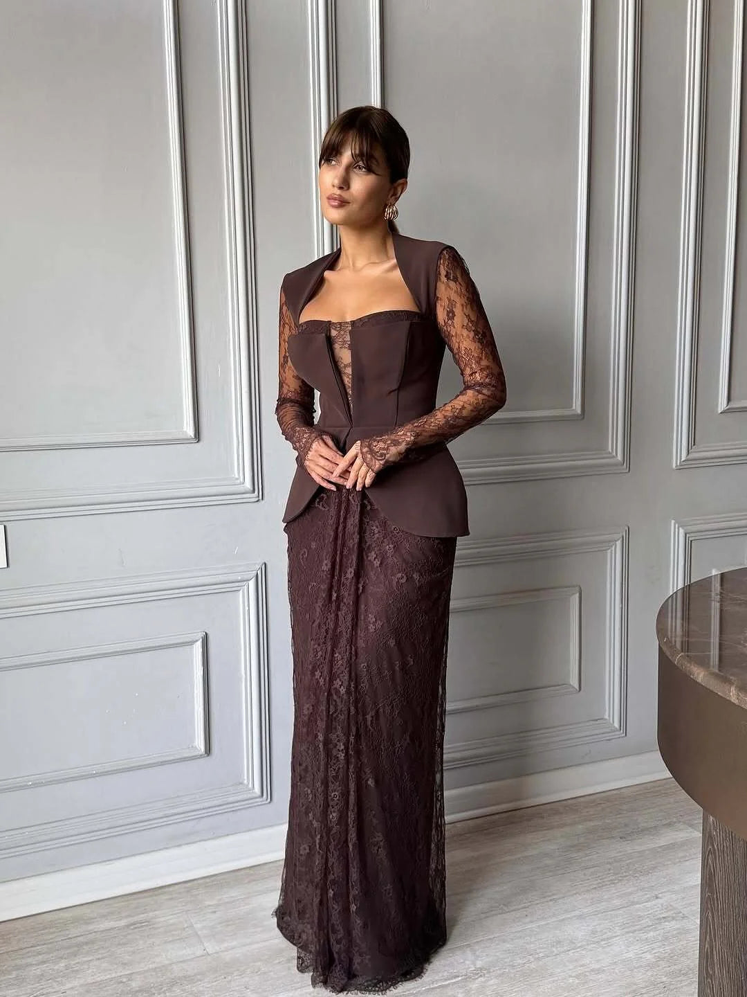 Robe chocolat dentelle
