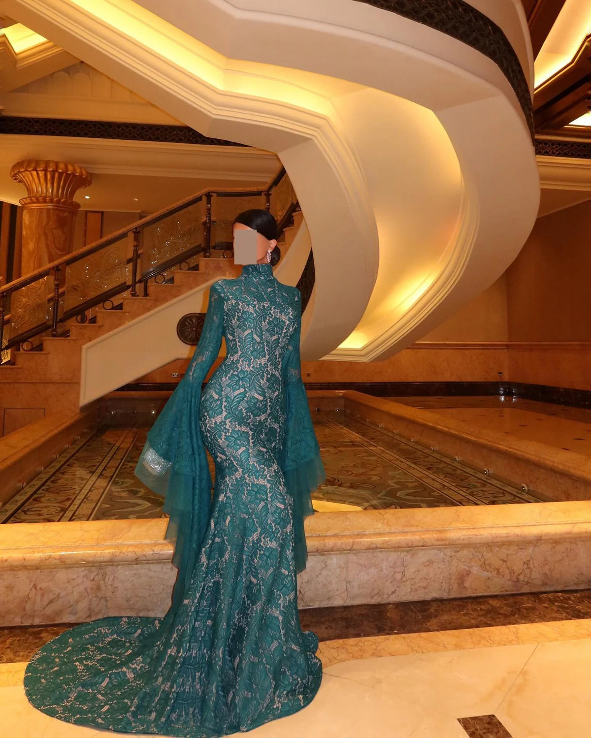 Robe sirène dentelle verte