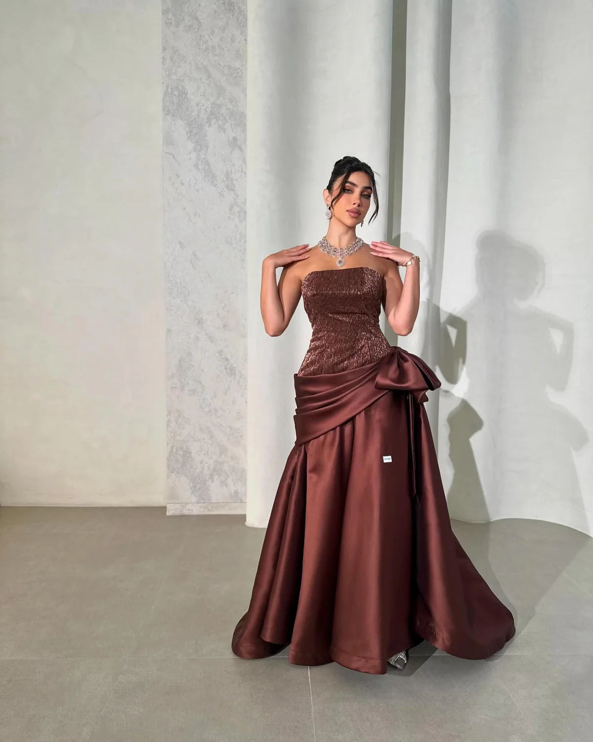 Robe bustier satin marron