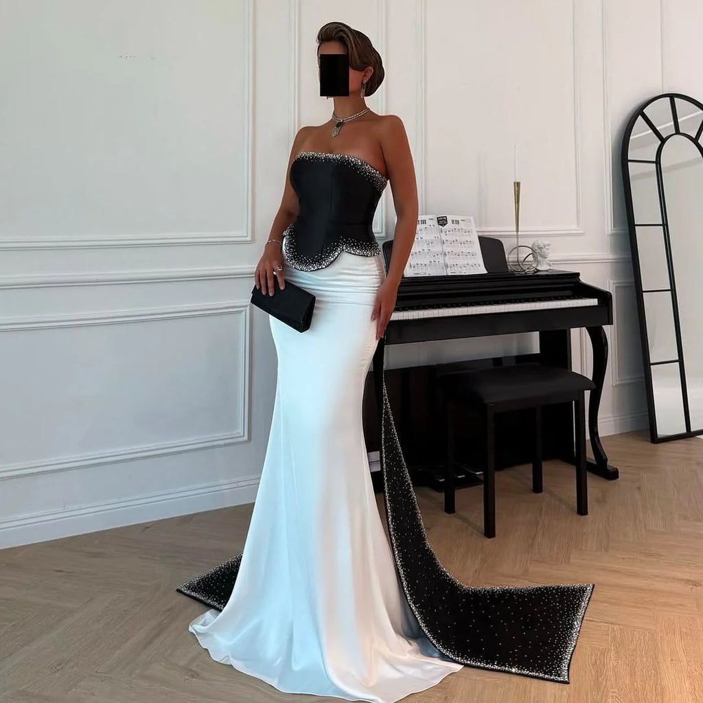 Robe bustier cape