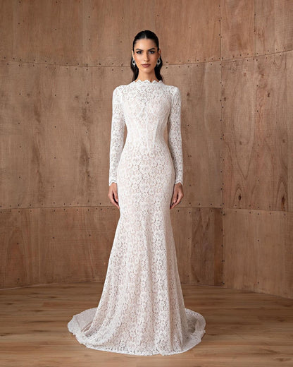 Robe dentelle manches longues