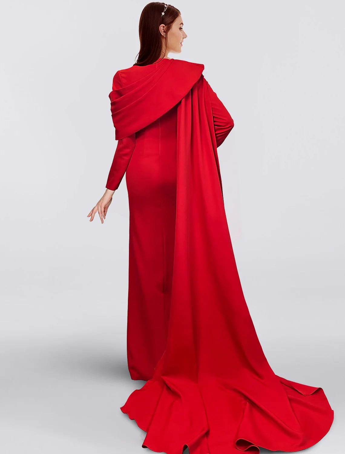 Robe rouge manche cape