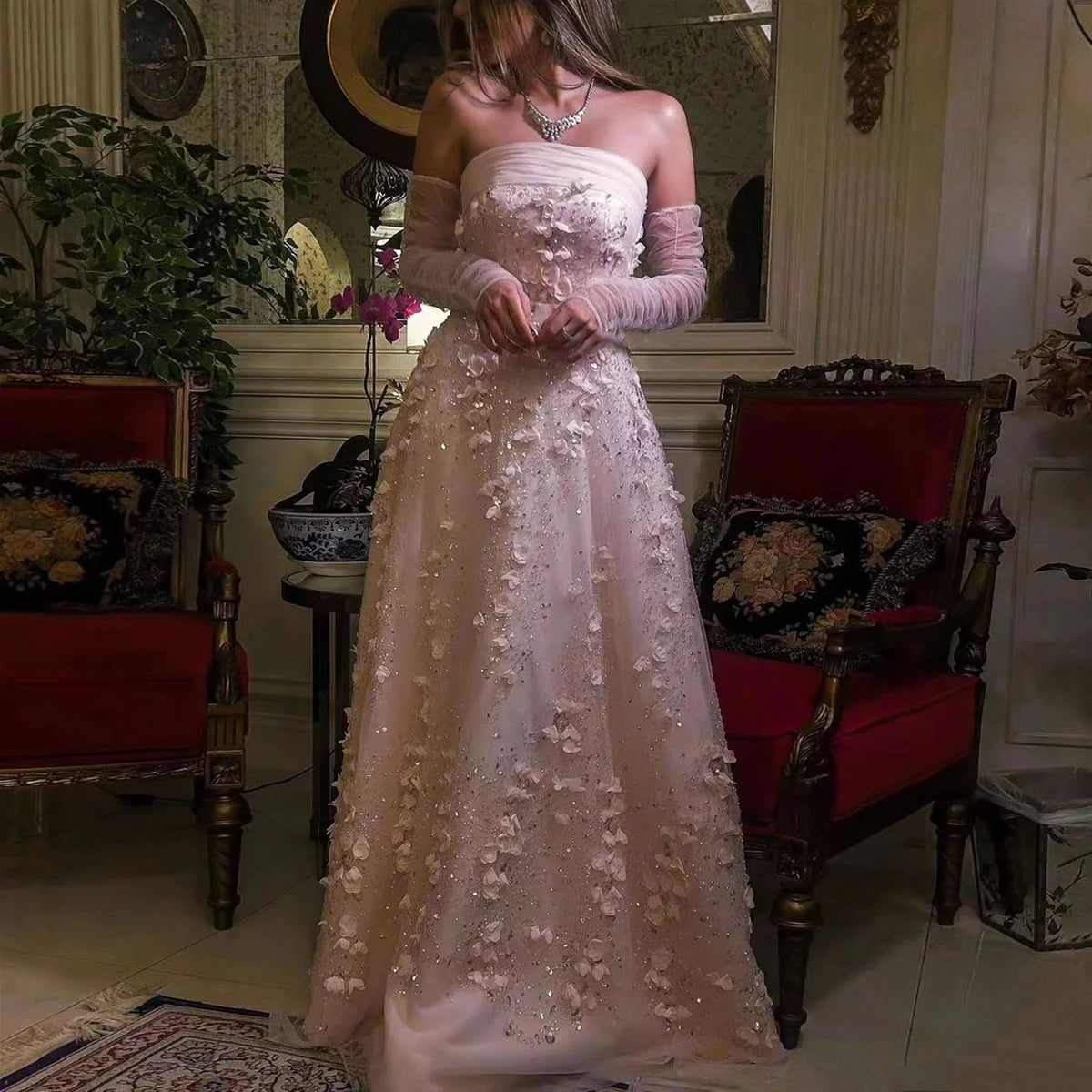 Robe de soirée en tulle et broderie florale