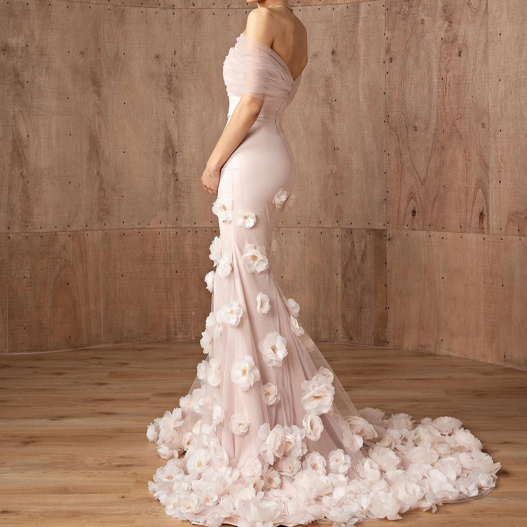 Robe de soirée avec fleurs 3D
