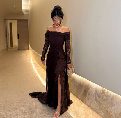 Robe de soirée en mousseline de soie manches en dentelle