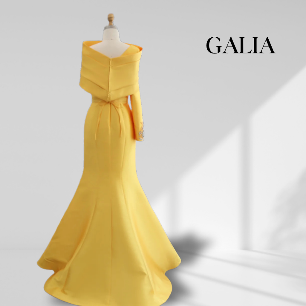 Robe jaune asymétrique en satin