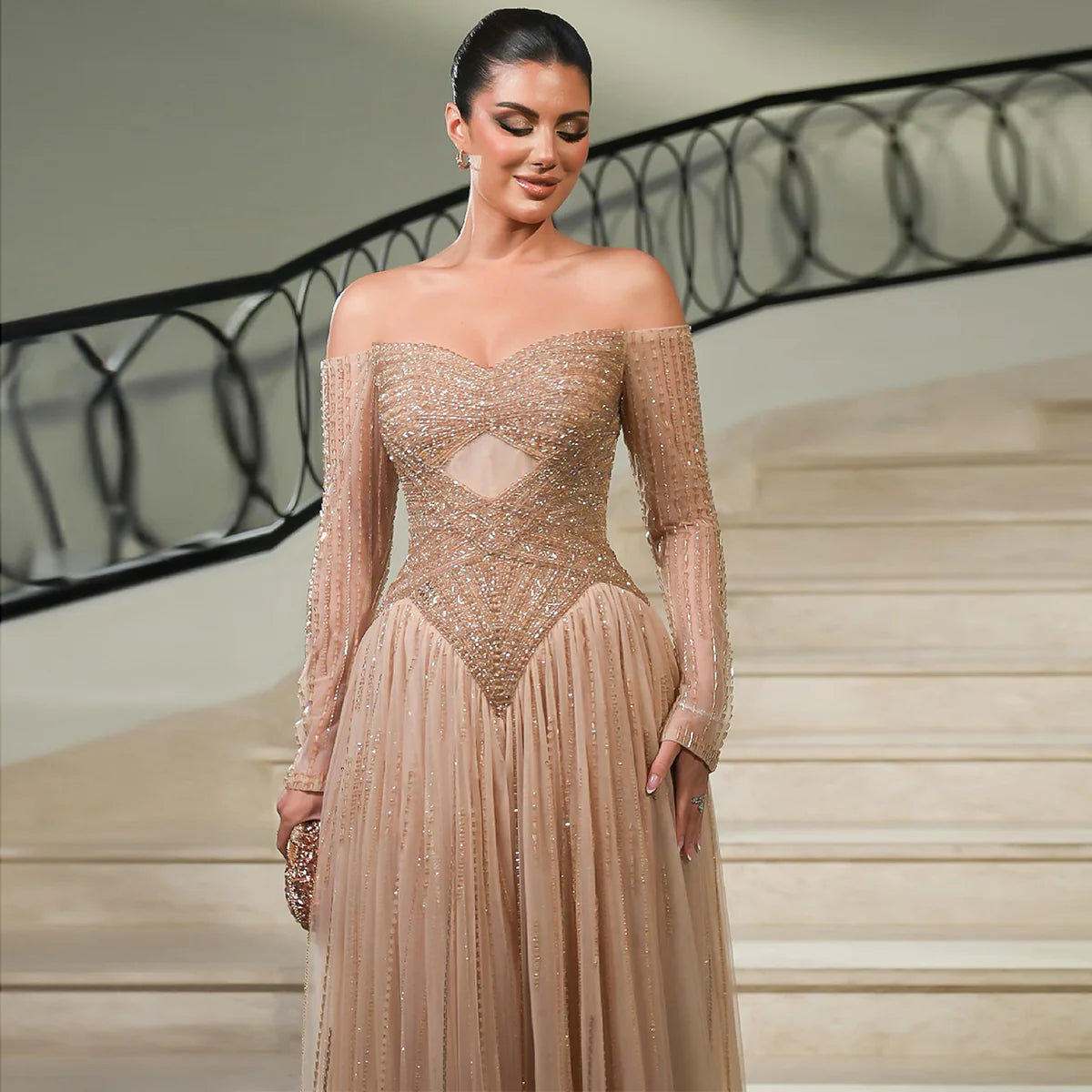 Robe nude à sequins