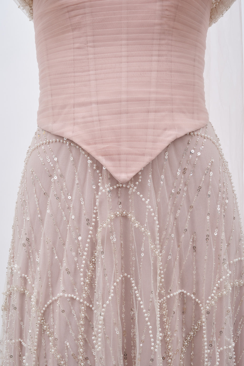 Robe de soirée en perles et tulle délicat