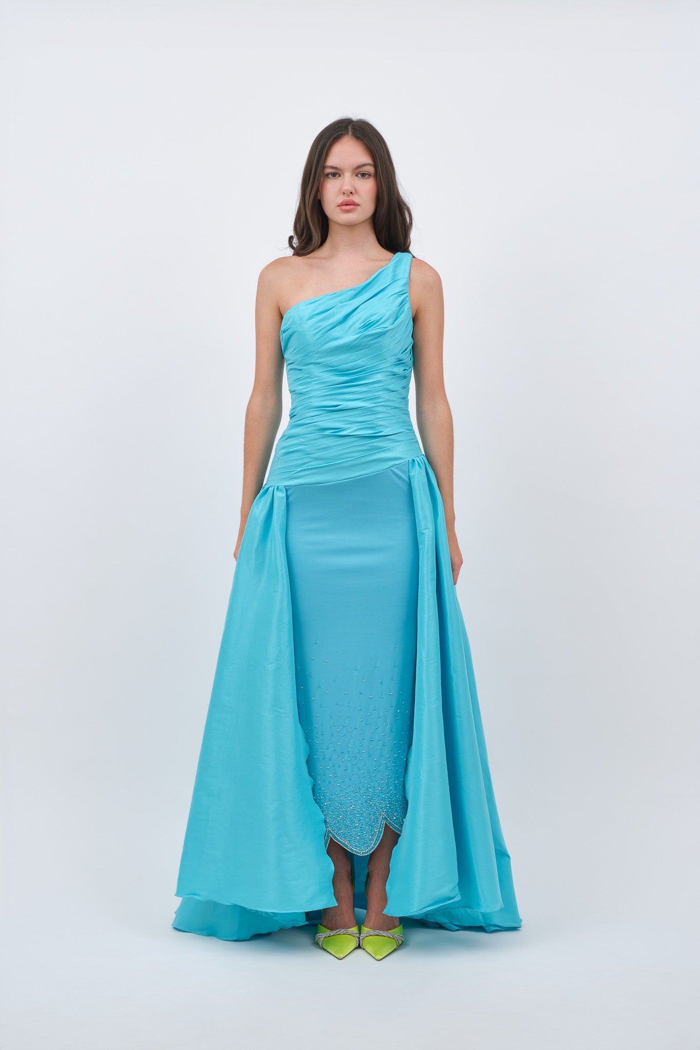 Robe bleue details brodées