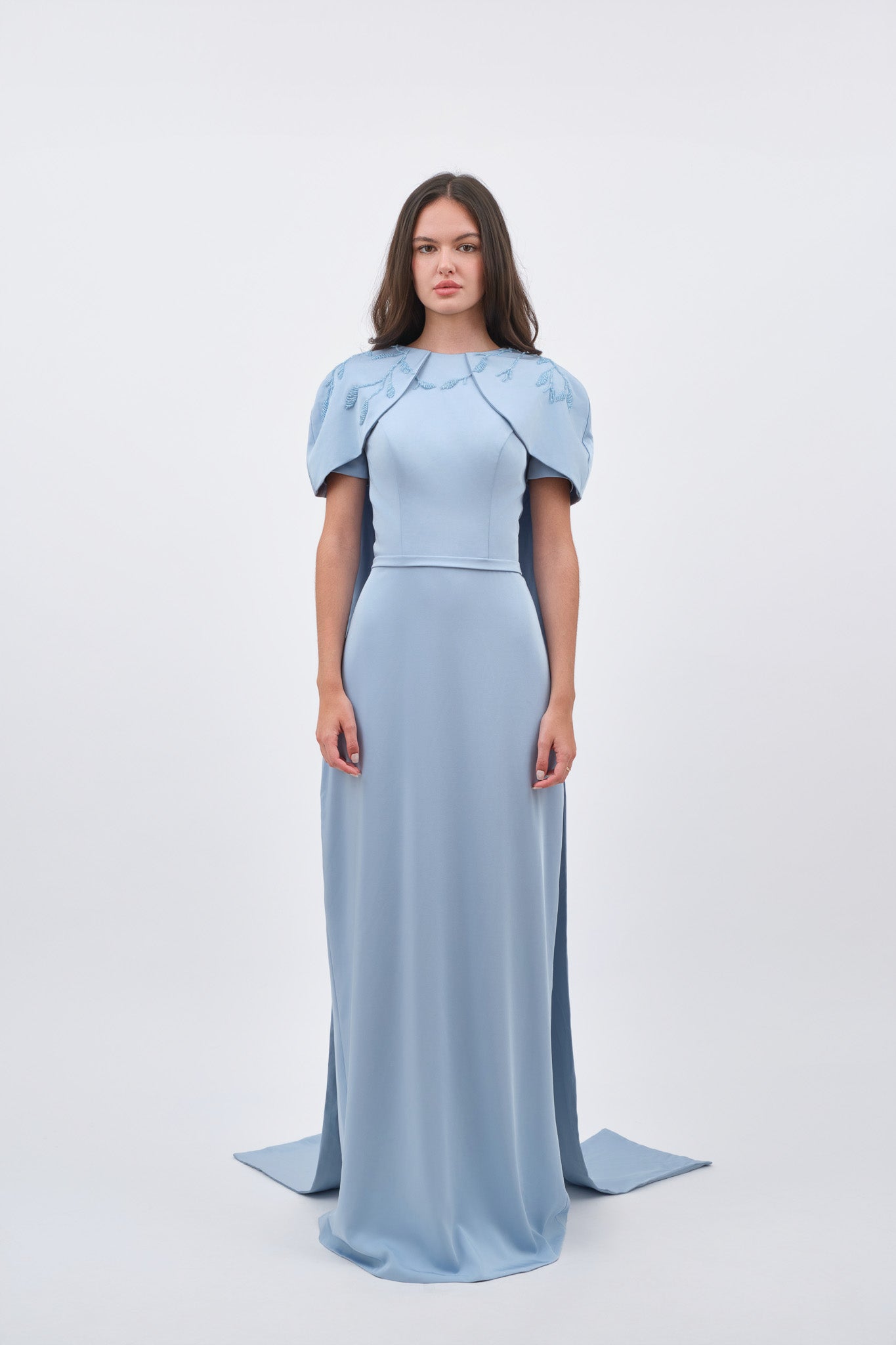 Robe à épaulettes
