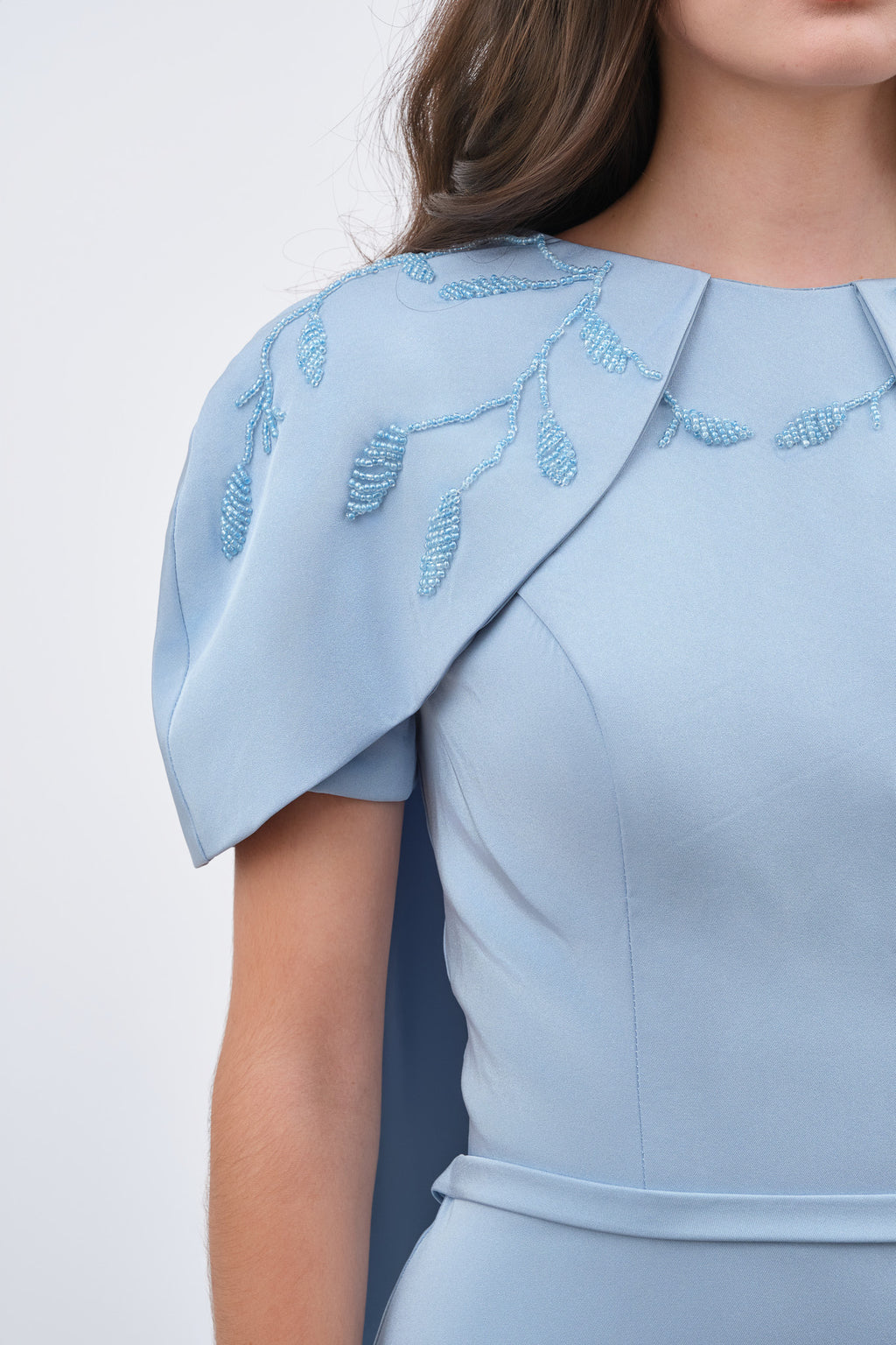 Robe à épaulettes