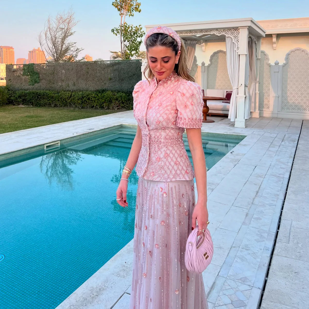 Ensemble brodée rose