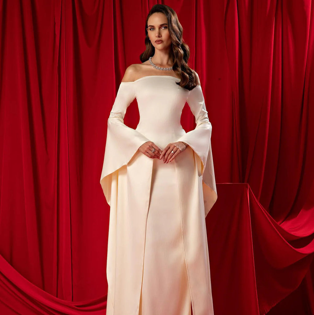 Robe Blanche Élégante à Manches Longues Bell-Sleeve