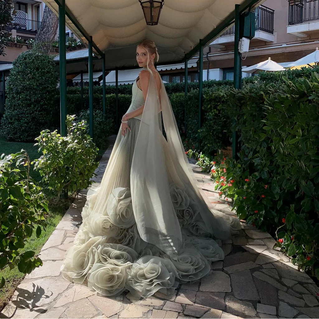 Robe Bustier verte avec Jupe en Tulle et Roses Décoratives
