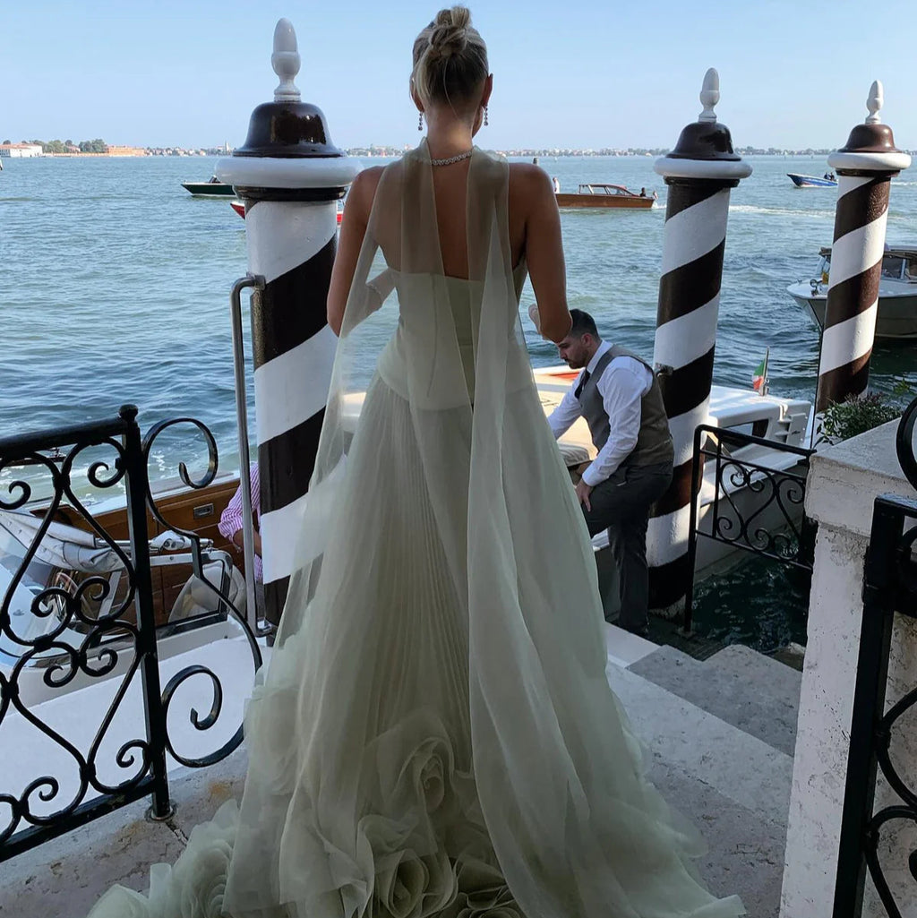 Robe Bustier verte avec Jupe en Tulle et Roses Décoratives