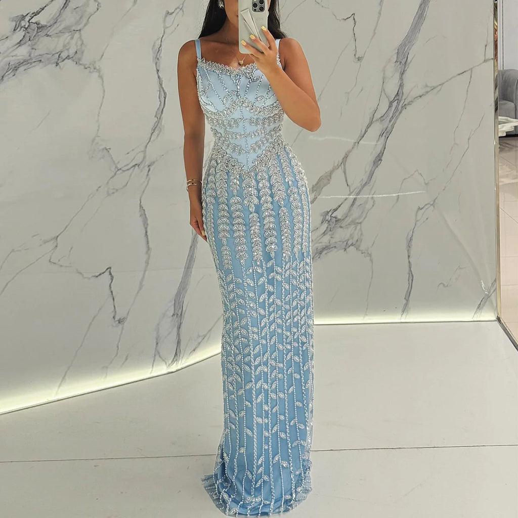 Robe Bleue Raffinement et Luxe