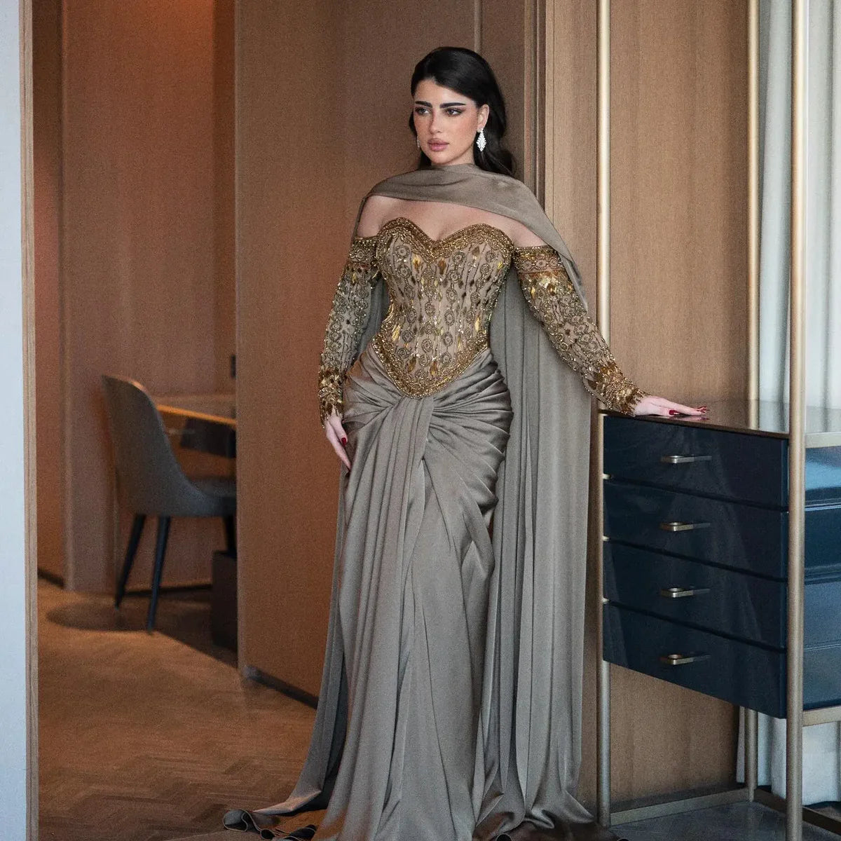 Robe bustier brodée kaki