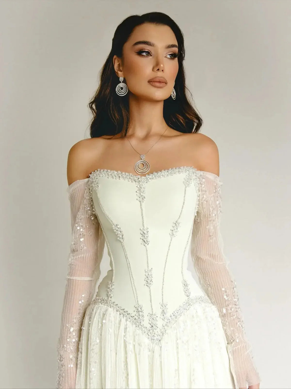 Robe brodée fiançailles