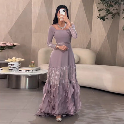 Robe de soirée lilas en tulle avec broderies et volants