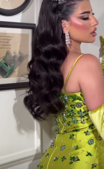 Robe midi brodée de perles et sequins