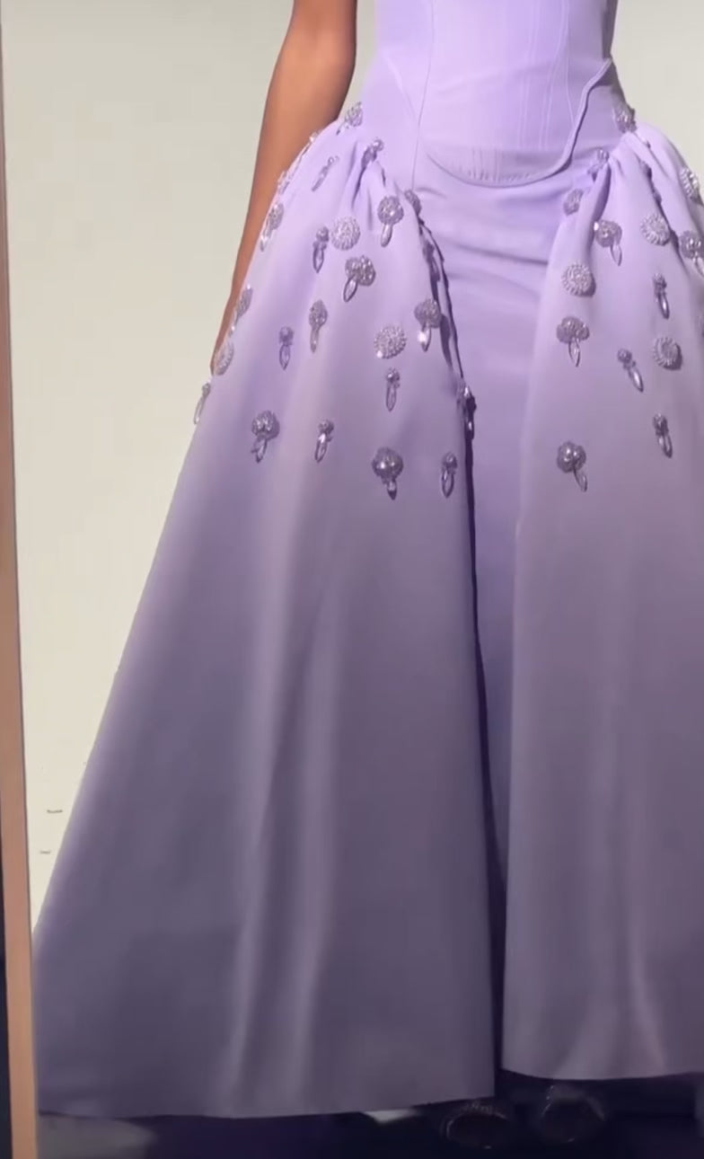 Robe Lavande avec Détails Floral en Perles